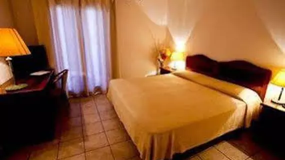 Hotel Moderno | Sardinya - Sassari - Olbia