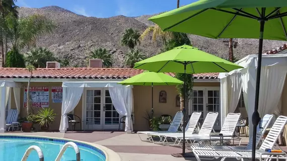 La Dolce Vita Resort & Spa - A Gay Men's Clothing Optional Resort | Kaliforniya - Imperial County - Palm Springs (ve civarı) - Palm Springs