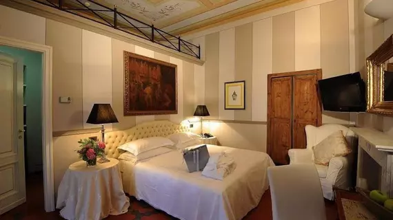 Hotel Villa Beccaris | Piedmont - Cuneo (il) - Monforte d'Alba