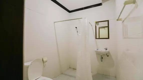 Santo Guest House | Doğu Cava - Surabaya