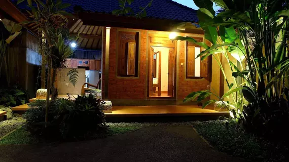 Nurada Cottage | Bali - Ubud - Kedewatan