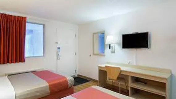 Motel 6 Denver Central - Federal Boulevard | Kolorado - Denver (ve civarı) - Denver - Regis