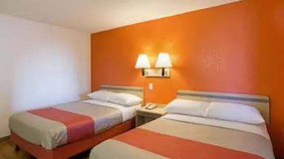 Motel 6 Denver Central - Federal Boulevard | Kolorado - Denver (ve civarı) - Denver - Regis