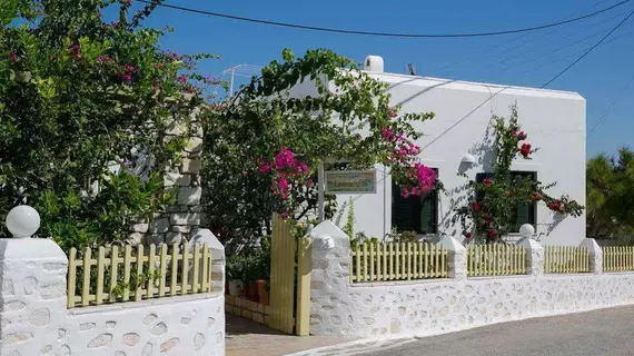 Leonardos Apartments | Ege Adaları - Paros