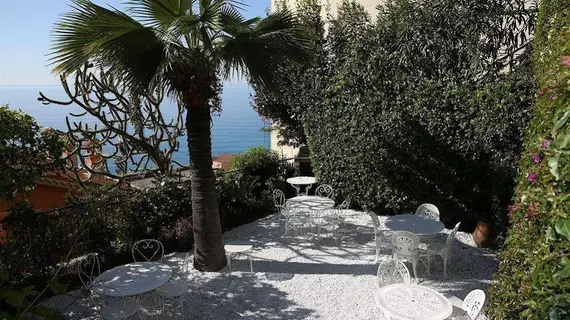 Hotel de charme Regency | Provence - Alpes - Cote d'Azur - Monaco (ve civarı) - Roquebrune-Cap-Martin