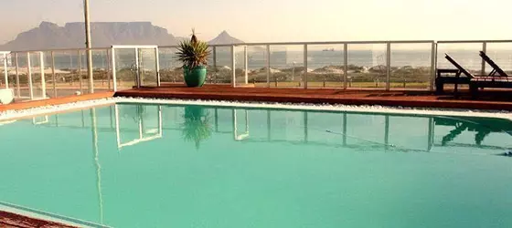 Blouberg Beachfront Accommodation | Western Cape (il) - West Coast DC - Drakenstein - Cape Town (ve civarı) - Cape Town - Bloubergstrand