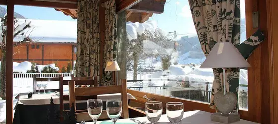 Hôtel l’Ours Blanc | Auvergne-Rhone-Alpes - Haute-Savoie (bölge) - Morzine