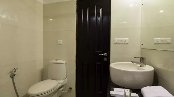 Hotel Four Sight | Haryana - Gurugram (ve civarı) - Gurugram - Sector 14