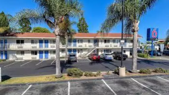 Motel 6 Los Angeles - Long Beach | Kaliforniya - Los Angeles County - Long Beach