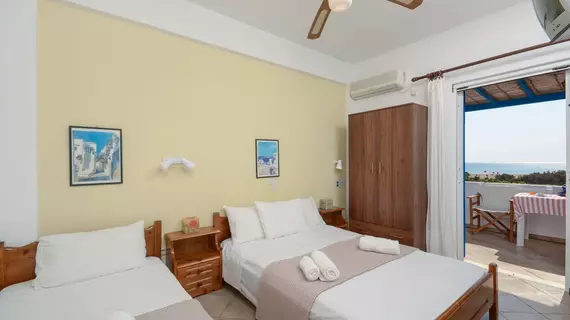 Skarmoutsos Studios | Ege Adaları - Naxos