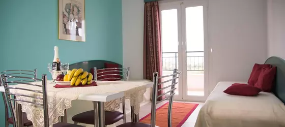 Theoni Apartments | Girit Adası - Kandiye (bölge) - Malia