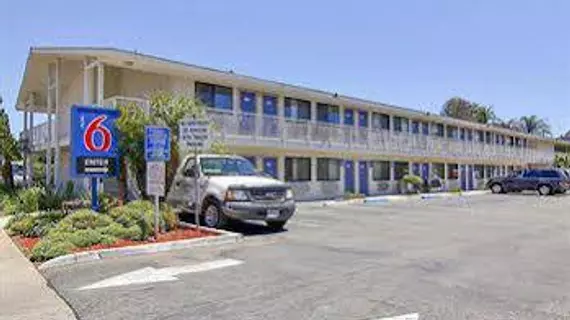 Motel 6 Santa Barbara - Goleta | Kaliforniya - Santa Barbara (ve civarı) - Goleta