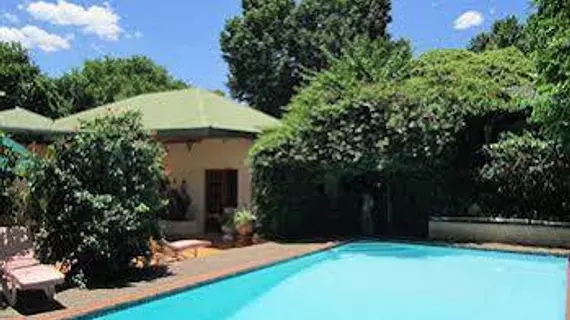 Village Green Guest House | Gauteng - City of Tshwane - Johannesburg (ve civarı) - Randburg