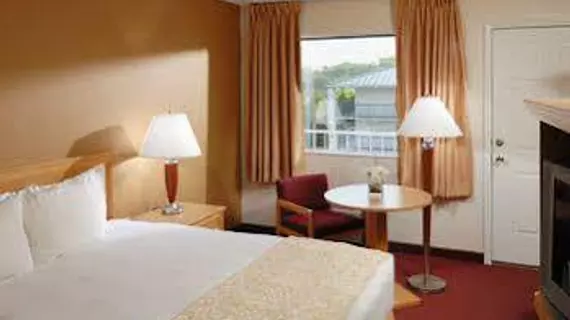 Whispering Hills Inn | Missouri - Branson (ve civarı) - Branson - Branson Theater District