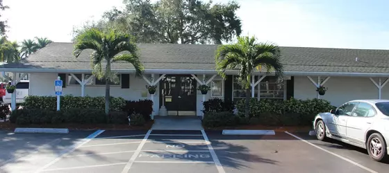 Groves RV Resort | Florida - Fort Myers (ve civarı) - Fort Myers