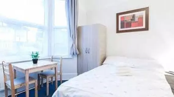 Thurlow Gardens Guest House | Londra (ve civarı) - Brent - Wembley