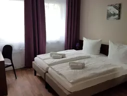 Hotel Pension Eberty | Berlin (ve civarı) - Friedrichshain-Kreuzberg - Friedrichshain