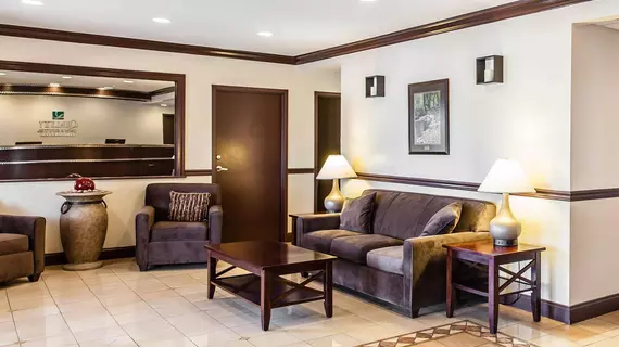 Quality Inn and Suites | Pensilvanya - Bucks County - Allentown (ve civarı) - Quakertown