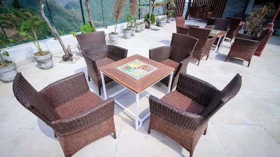 One Earth Royale Boutique | Uttarkand - Dehra Dun Bölgesi - Dehradun - Mussoorie