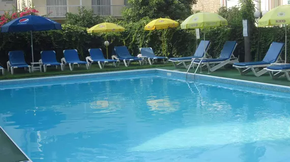 Estella Hotel Apartments | Limasol  - Limassol - Germasogeia