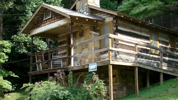 Brevard Inn and Cabins | Tennessee - Gatlinburg - Pigeon Forge (ve civarı) - Gatlinburg