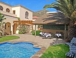 A Tuscan Villa Guest House | Western Cape (il) - West Coast DC - Drakenstein - Cape Town (ve civarı) - Cape Town - Fish Hoek