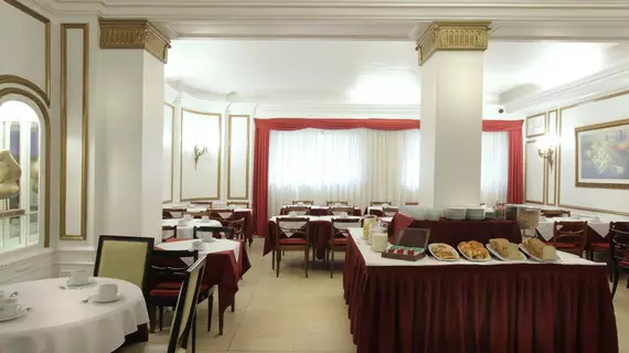 Hotel Lyon | Buenos Aires (ili) - Buenos Aires (ve civarı) - Buenos Aires - Avenida Corrientes