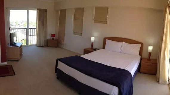 Sunset Island Resort | Queensland - Gold Coast (Altın Sahil) - Surfers Paradise