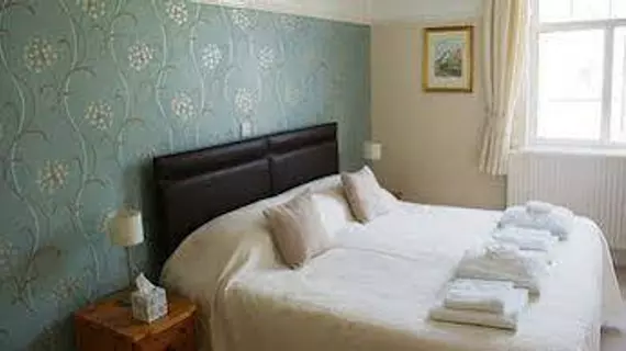 Cleave Court Guest House | Galler - Llandudno