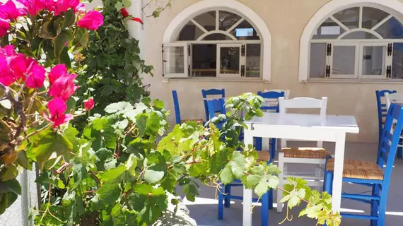 Carlos Pension | Ege Adaları - Santorini