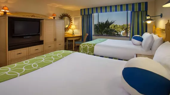 Disney's Paradise Pier Hotel - On Disneyland Resort Property | Kaliforniya - Orange County - Anaheim - Anaheim Resort