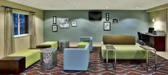 La Quinta Inn & Suites Frankfort | Indiana - Lafayette (ve civarı) - Frankfort