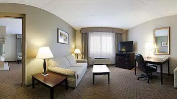 Holiday Inn Express Sault Ste Marie | Michigan - Sault Ste. Marie