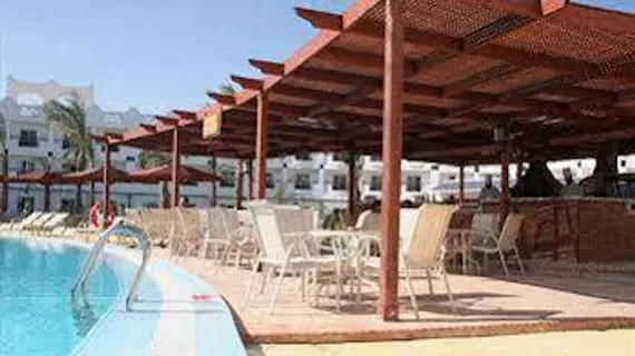 Golden 5 Topaz Club Suites Hotel | Kızıldeniz İli - Hurgada (ve civarı) - Hurgada - Village Road