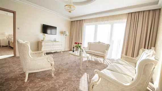 Hotel Kiston | Doğu Pomeranya Voyvodalığı - Suleczyno