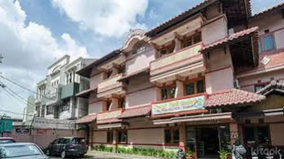 Hotel Bali Indah | West Java - Bandung (ve civarı) - Bandung - Regol