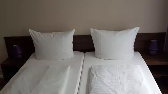 Hotel Pension Eberty | Berlin (ve civarı) - Friedrichshain-Kreuzberg - Friedrichshain