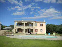 Bed & Breakfast Giardinos | Sardinya - Sassari - Olbia