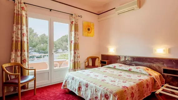 Logis Hotel Le Provencal | Provence - Alpes - Cote d'Azur - Var - Saint-Raphael (ve civarı) - Roquebrune-sur-Argens - Les Issambres