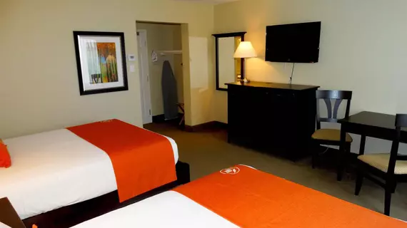 Amsterdam Inn & Suites Sussex | New Brunswick - Sussex