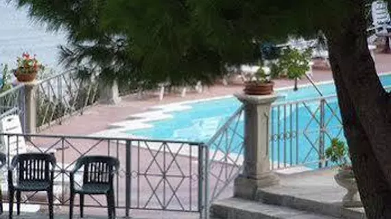 Hotel Piccolo Paradiso | Puglia - Foggia (il) - Rodi Garganico