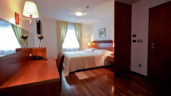 Hotel Croatia | Zagreb