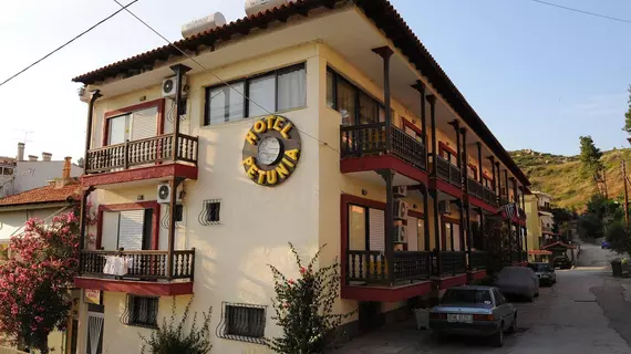 Hotel Petunia | Doğu Makedonya ve Trakya - Sithonia - Neos Marmaras (Yeni Marmara)