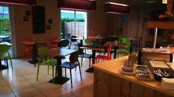 ibis Styles Marennes d'Oléron | Nouvelle-Aquitaine - Charente-Maritime (bölge) - Marennes