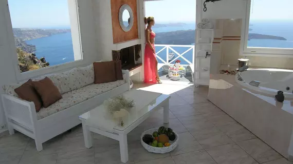 Aeolos Studios & Suites | Ege Adaları - Santorini