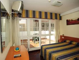 Hotel Hórreo | Galicia - La Coruna (vilayet) - Santiago de Compostela - Santiago de Compostela Kent Merkezi