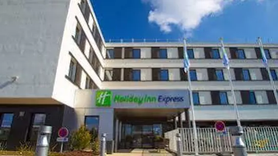 Holiday Inn Express Dijon | Bourgogne-Franche-Comte - Cote d'Or (bölge) - Saint-Apollinaire