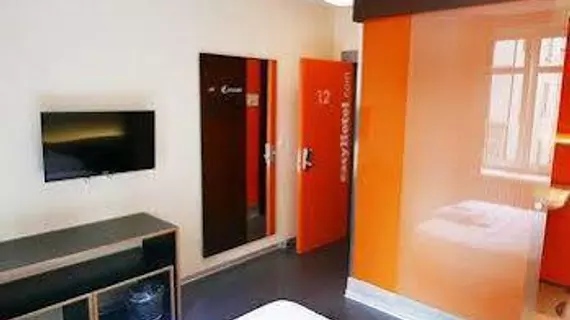 easyHotel Zürich | Zürih Kantonu - Zürih (ve civarı) - Zurich City Center - Aussersihl