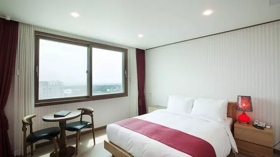 Hotel California Jeju | Jeju Adası - Seogwipo - Seogwipo Şehri