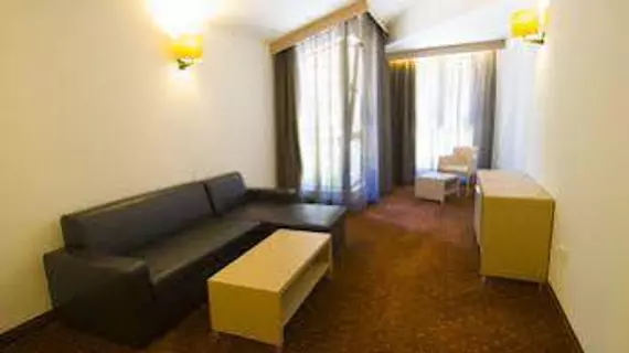 Radina's Way Hotel | Samokov